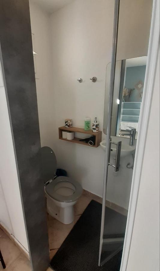 Chambres D'Hotes & Jacuzzi - A L'Ombre Des Amandiers Saint-Martin-dʼArdèche Zewnętrze zdjęcie